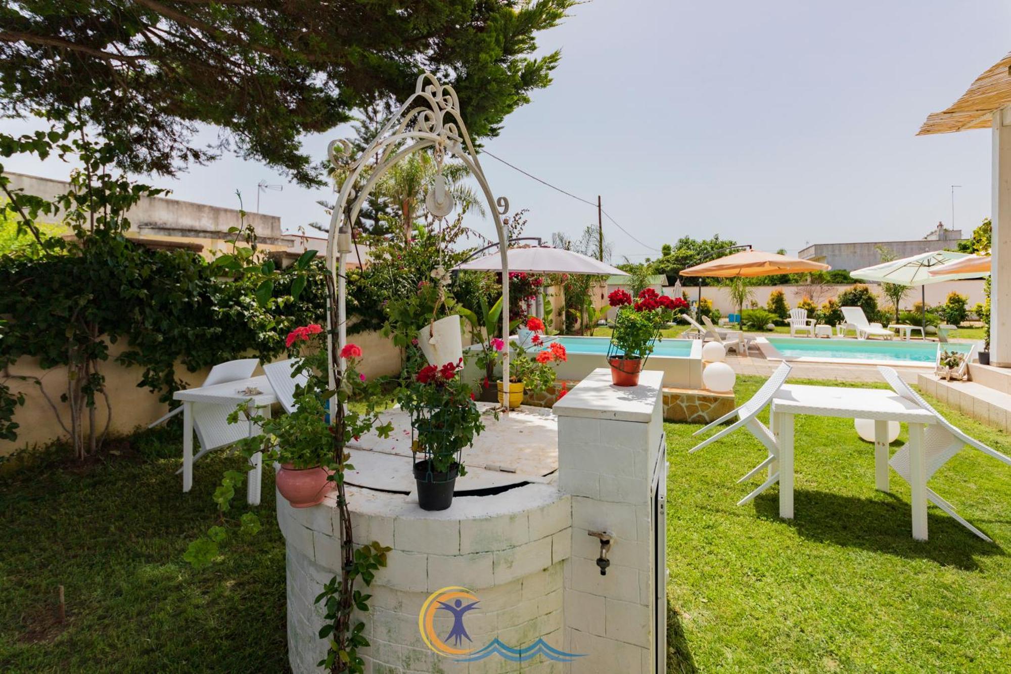 Villa Leonardo San Foca - Room, Pool & Restaurant Exterior foto